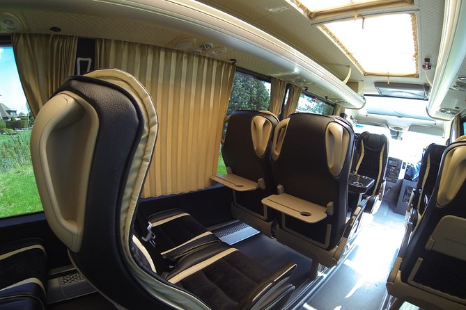 1-15 persons Taxi or Bus Transfer Amsterdam in Amsterdam City - Who this transfer fits best in Amsterdam