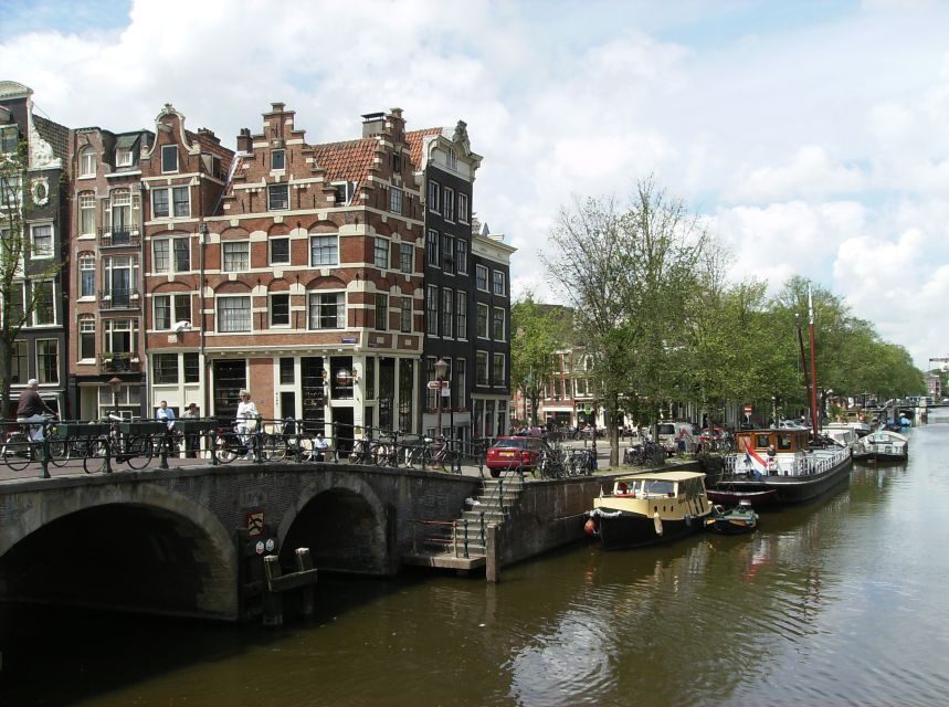 2.5-Hour Amsterdam Sightseeing Tour by Bike - Hotel pickup to your first canal views: how the 2.5 hours run