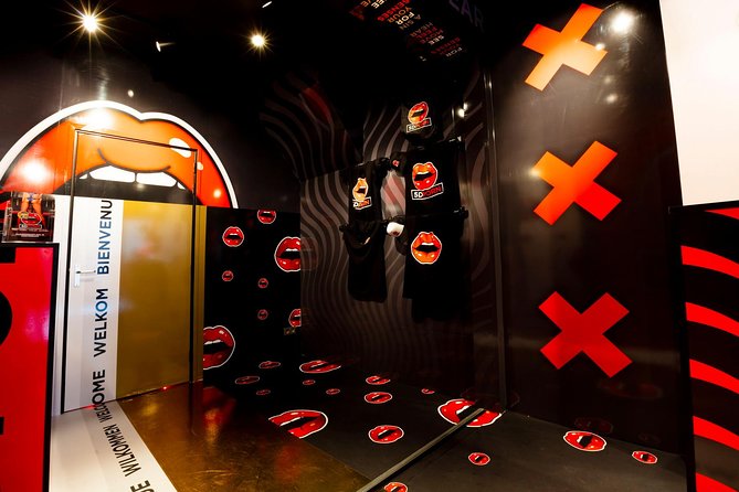 5dporn experience: adres Oudekerksplein 18 Amsterdam - The 6-minute show: how it plays out inside the theater