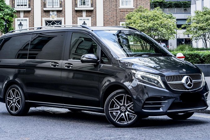 Airport or Port transfer Business Class (private car service) - Private airport and port transfer in Amsterdam, without the guessing