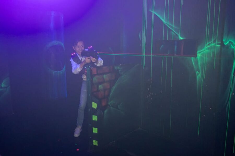 Aloha Amsterdam: Laser Tag Experience - Timing Reality: The One Thing That Can Go Sideways