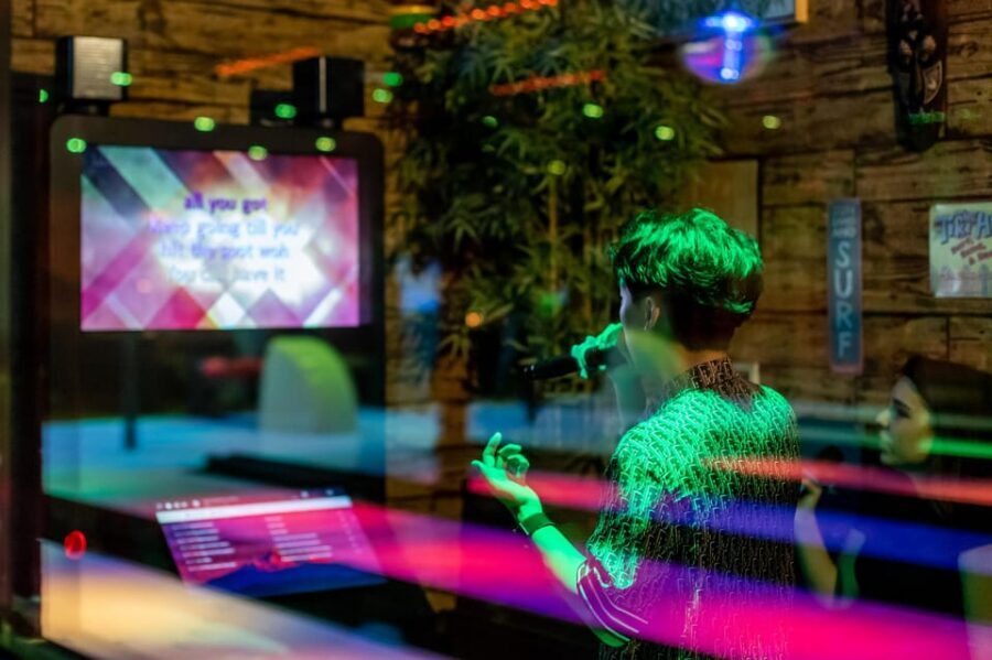 Aloha Amsterdam: Private Karaoke Booth with 20.000 Songs - Drinks package and the fact that food is not included