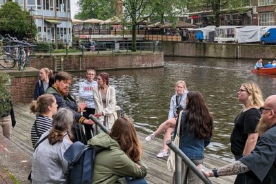 Amsterdam 2 Hour History Walking Tour - The small-group setup and where it ends up
