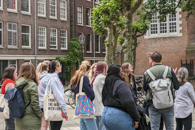 Amsterdam 2 Hour History Walking Tour - Begijnhof: a quiet courtyard and the beguine sisters