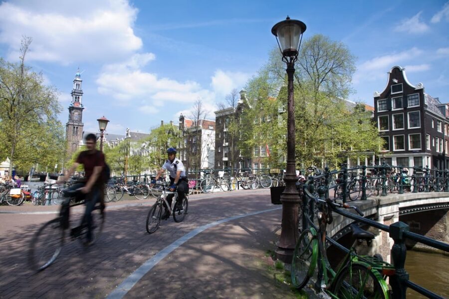 Amsterdam: 3-Hour Private Bike Tour of the City Center - Key highlights to look for