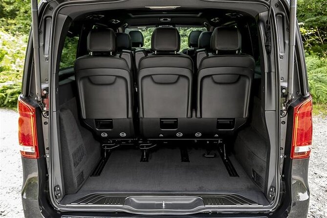 Amsterdam Airport Private Arrival Transfer by Luxury Van - What’s Included vs. What You Handle Yourself