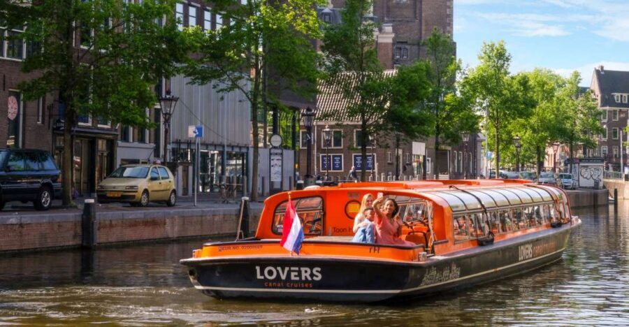 Amsterdam: Amsterdam Dungeon and Canal Cruise Entry Ticket - How the Amsterdam Dungeon + Canal Cruise Combo Feels in Real Life