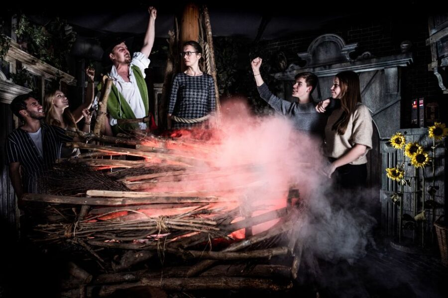 Amsterdam: Amsterdam Dungeon and Canal Cruise Entry Ticket - Should you book this ticket?