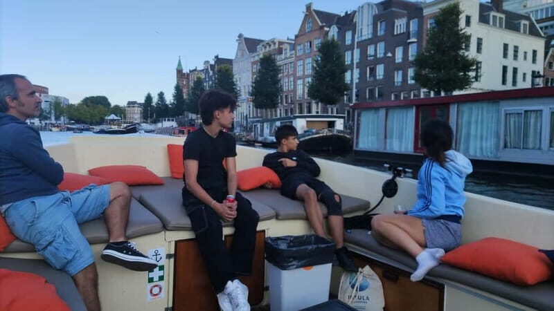 Amsterdam bike tour with a French-speaking guide local! - Who should book this Amsterdam bike tour (and who might choose something else)