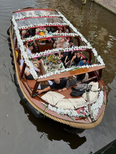 Amsterdam: Boat Tour with Optional Unlimited Drinks - Unlimited drinks: how the value really works