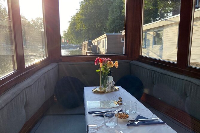 Amsterdam Breakfast Cruise on Private Luxury Boat - Meeting at Oosterdokskade 8 and ending right back there