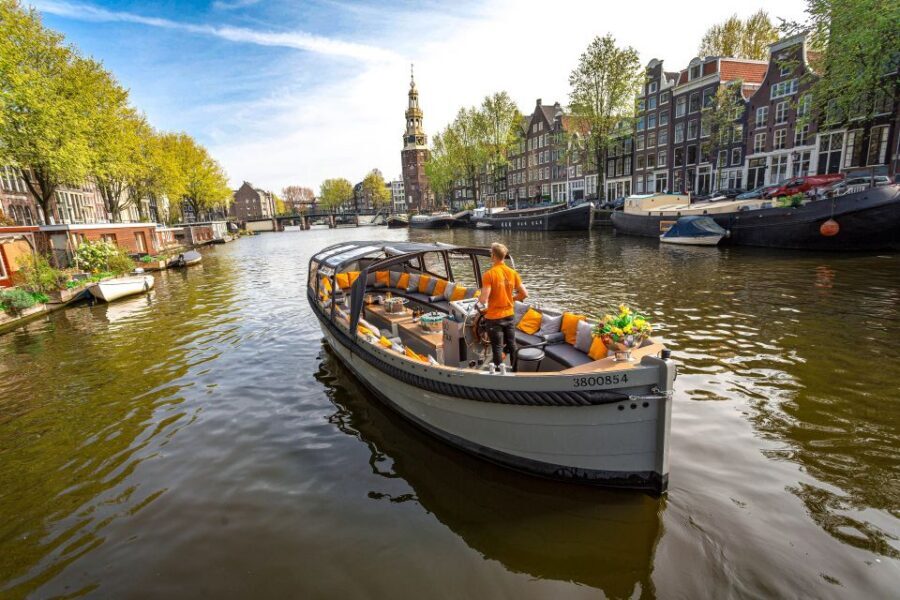 Amsterdam: Canal Belt Private Beer Boat Tour - A Private Canal Belt Cruise That Turns Beer into the Plan
