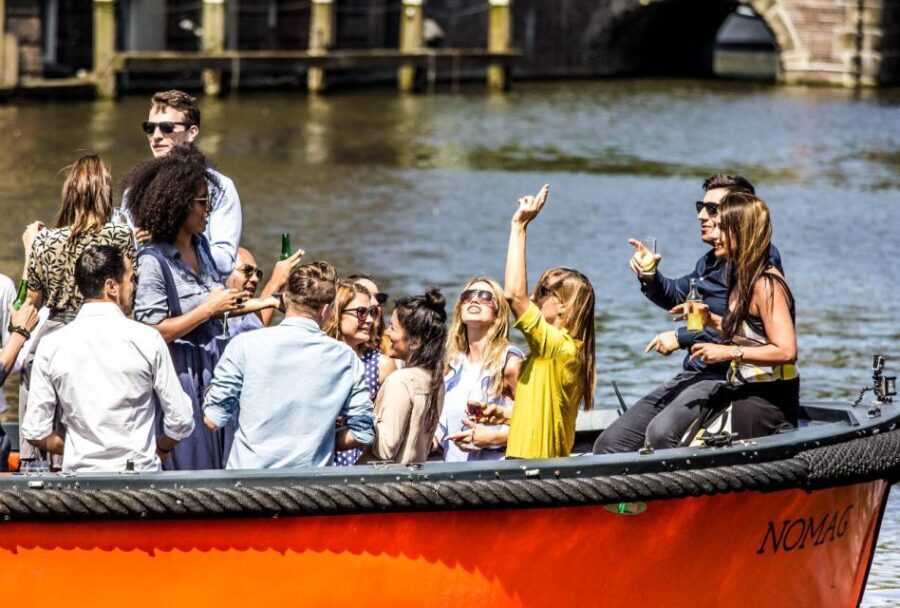 Amsterdam: Canal Belt Private Beer Boat Tour - Where You Board Near Seapalace and How the Experience Starts