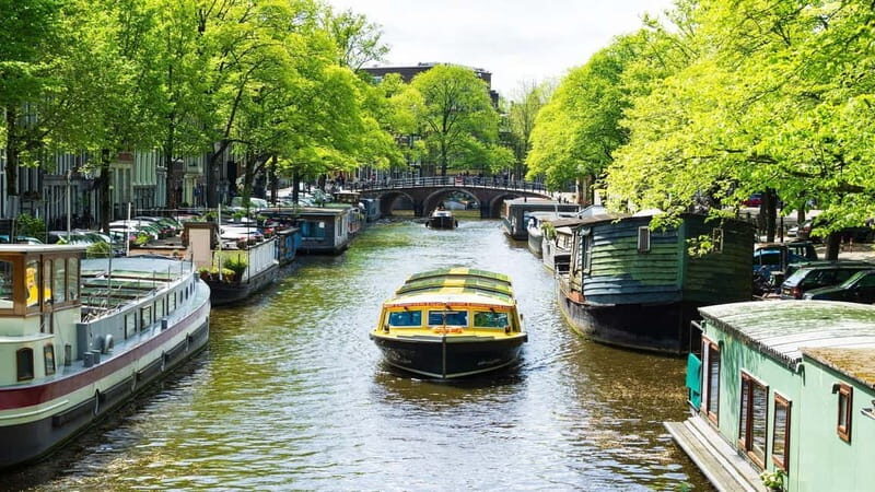 Amsterdam canal cruise with culinary burger or cheese & wine - Comfort and Practical Stuff That Actually Helps
