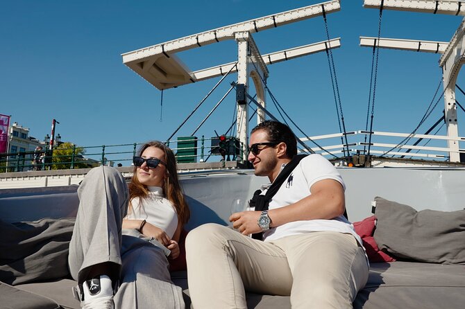 Amsterdam Canal Cruise with Dutch Pancakes and Drinks - Price and value for a one-hour canal story with snacks