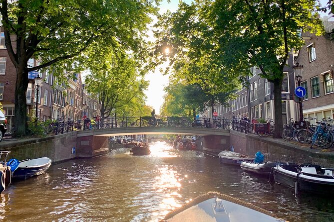 Amsterdam Canal Cruise with German Guide and unlimited drinks - The Route on the Water: What You’ll See (Stop by Stop)