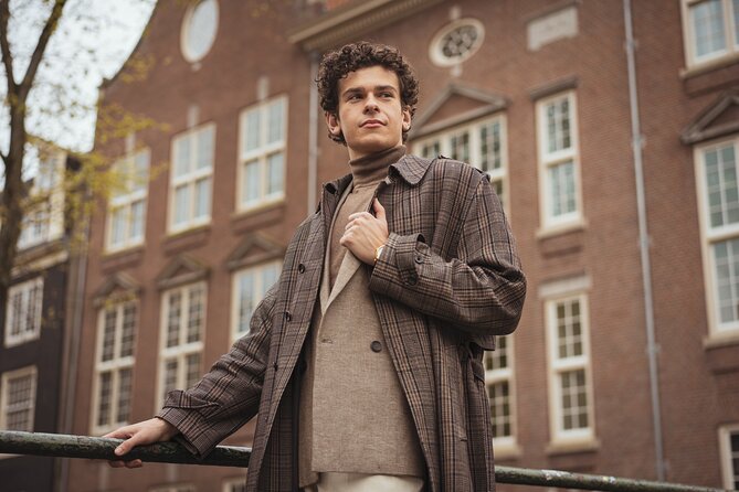Amsterdam Canal, Tulip, Windmill Photoshoot | Custom Request - Outfit and Make-Up Advice: Small Prep, Big Payoff