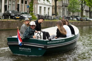 Amsterdam: Captain For a Day 2-Hour Boat Rental - Choosing the Right Boat Size for Your Group (7, 8, 10, 12)
