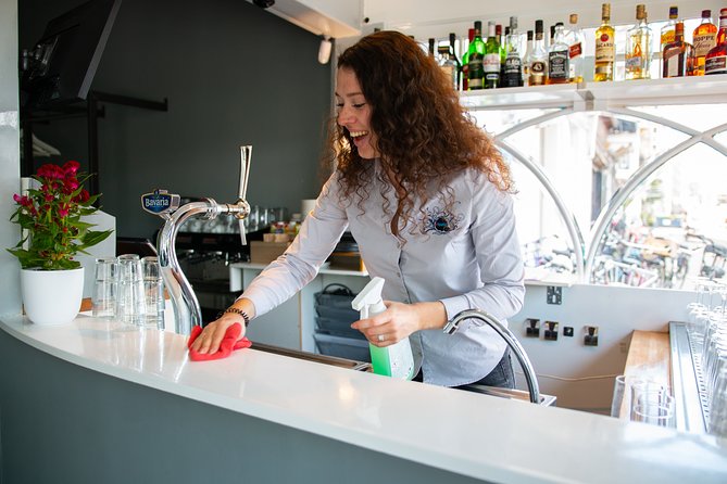 Amsterdam: Chocolate Fondue in the Dark - The One-Hour Flow: From Amsteldijk 55 to Dessert in Darkness