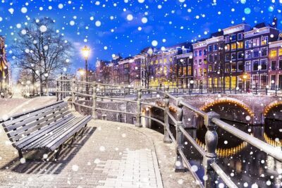 Amsterdam Christmas Walk with hot drink and Dutch treat - Spui stop: a history lesson you’ll actually use