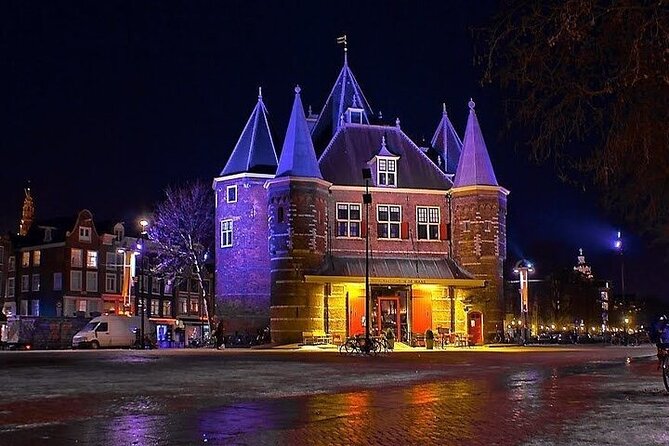 Amsterdam City Center, Red Light District and Coffee Shops Tour - Centraal Station: the grand finish built on wooden poles