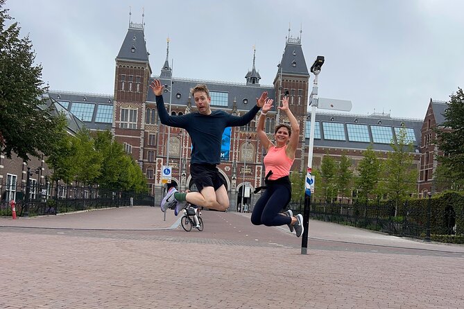 Amsterdam city center run tour - Finishing touches: H’ART Museum and the Gay Monument