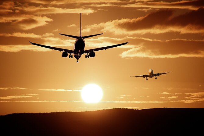 Amsterdam City to AMS Schiphol Airport departure transfer - Timing that reduces the airport stress: 2.5–3 hours early