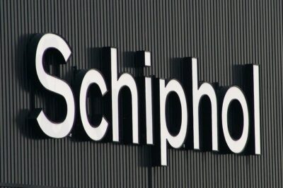 Amsterdam City to AMS Schiphol Airport departure transfer - What you get on the airport side of the trip