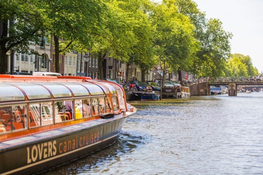 Amsterdam Combo: Madame Tussauds and Canal Cruise - What timing feels like on the ground (and how to avoid stress)