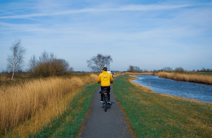 Amsterdam: Dutch Countryside E-Bike with Cheese & Clogs - D’Admiraal Windmill: The Windmill Stop That Actually Feels Close