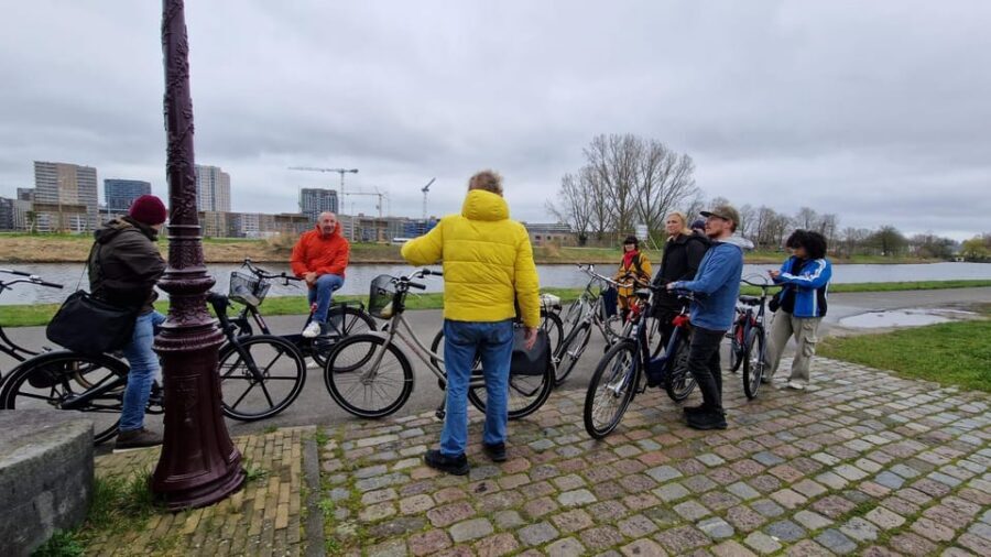 Amsterdam: Dutch Countryside E-Bike with Cheese & Clogs - Rain, Wind, and Clothing: What to Wear for Waterland