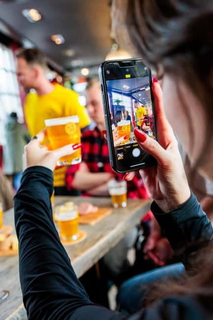 Amsterdam: Dutch Craft Beer Tasting with cheese and snacks - The mystery beer format: why guessing makes it fun