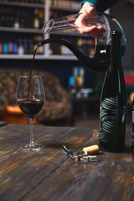 Amsterdam: Dutch Wine Tasting with Sommelier - The 5-wine tasting flow, run by sommelier Diederik