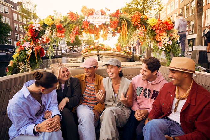 Amsterdam: Exclusive Tulip Tour Canal Cruise - Where you meet: Prins Hendrikkade 33A and how to plan your arrival