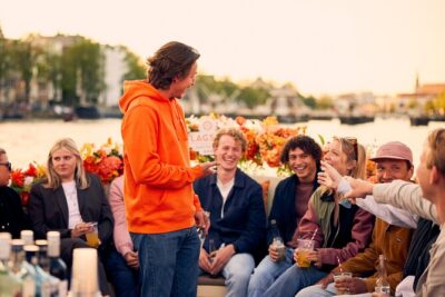 Amsterdam: Exclusive Tulip Tour Canal Cruise - Oosterdok and the maritime side: getting oriented fast