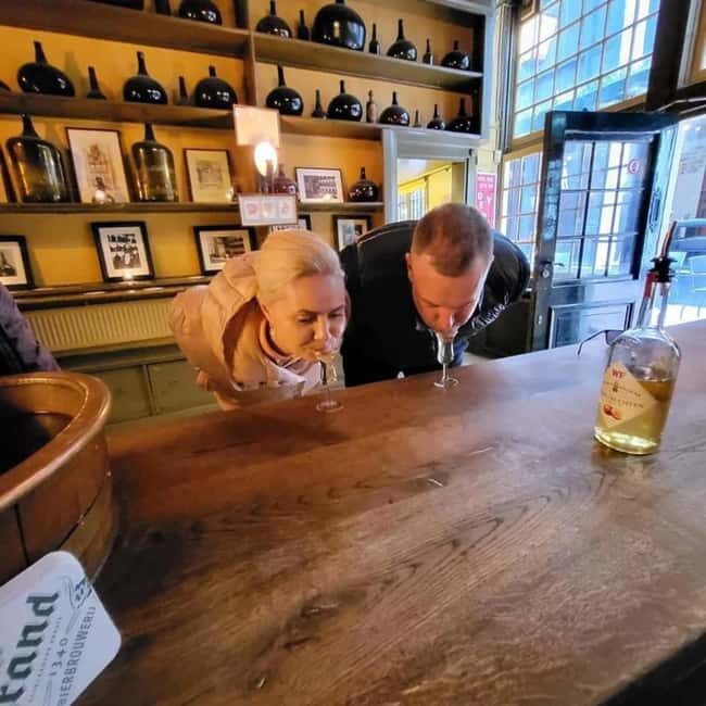 Amsterdam: Food Walking Tour - Henri Willig Cheese Shop: how to enjoy 20 cheeses without getting overwhelmed