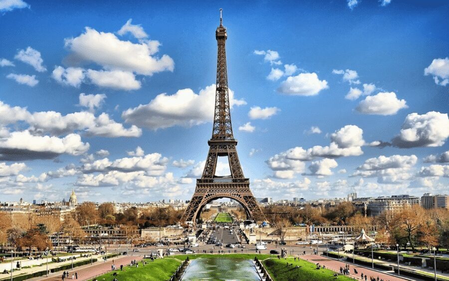 Amsterdam: Full-Day Trip to Paris - How the luxury coach schedule works: 2:30 departure, Eiffel Tower by 10:00