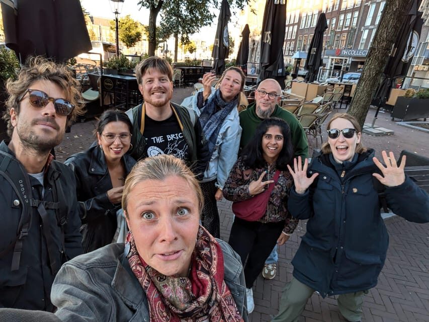 Amsterdam: Ghastly Grachten: ghost stories&dark history tour - Huis met de Hoofden: the house with the heads connection