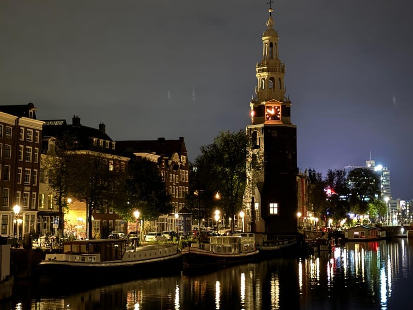 Amsterdam: Ghost Walking Tour and Dark History - Begijnhof and Kalverstraat: where older streets shape the mood