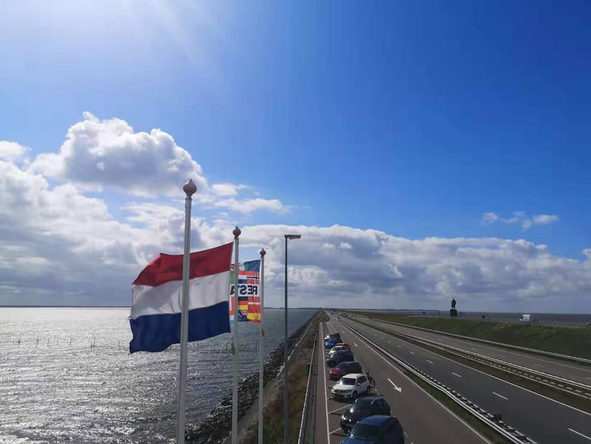 Amsterdam: Giethoorn, Afsluitdijk and Zaanse Schans Day Trip - Guides like Leidse and Eric: what they bring to the day