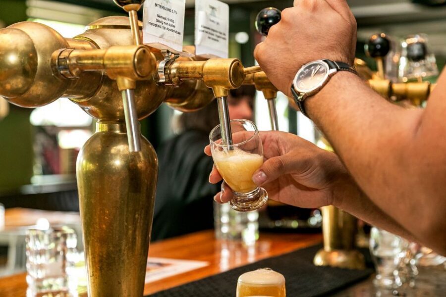 Amsterdam: Guided Craft Beer Brewery Bus Tour with Tastings - Getting Started at Overhoeksplein: The Meeting Point You Can Actually Find