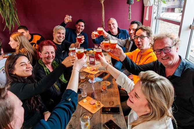 Amsterdam Guided Craft Beer Tasting with Cheese & Sausauge - How the beer guide runs the hour: stories, pours, and pacing