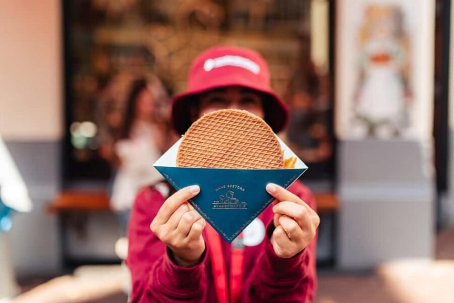 Amsterdam: Guided Cultural Food Tour in German or English - Why the route works: 1.5–2 km in the core, not a marathon