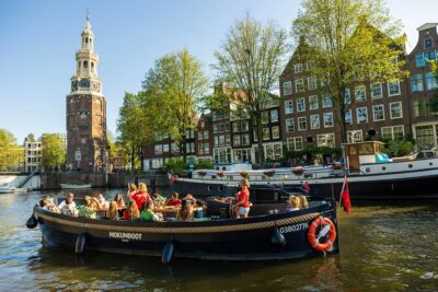 Amsterdam: Guided Open Boat Canal Cruise Unlimited Drinks Option - Price and the unlimited drinks option: when it’s a bargain