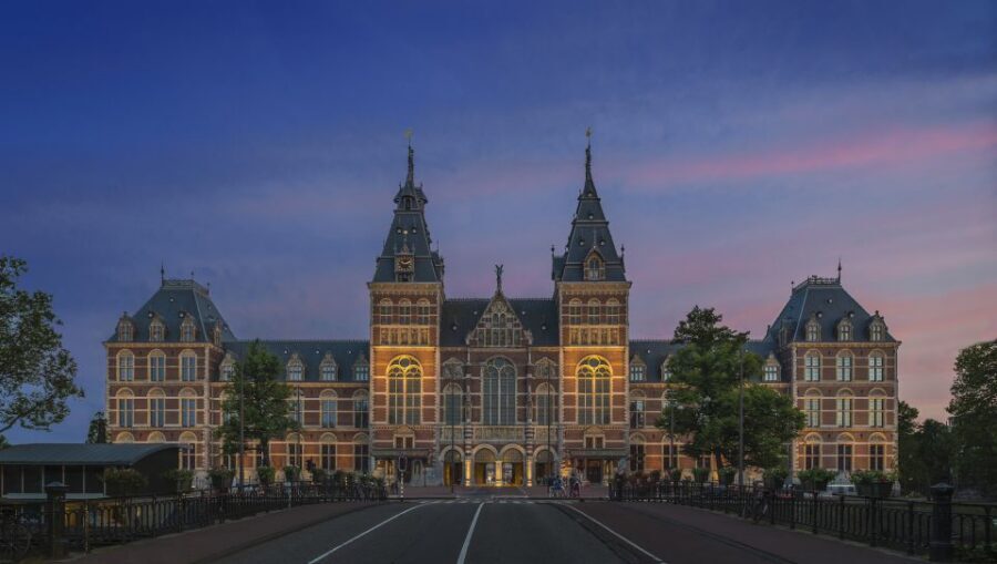 Amsterdam: Guided Rijksmuseum Tour in Spanish - From Flemish Primitives to Van Gogh and Goya: The Timeline Logic