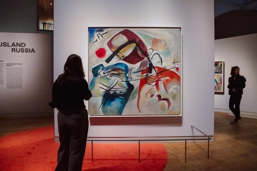 Amsterdam: H'ART Museum Entry Ticket - Audio guide in Dutch and English: your best tool for real understanding
