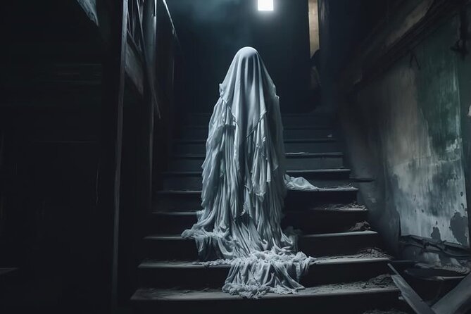 Amsterdam Haunted History and Ghost Walking Tour - Entering Nieuwe Kerk: royal ceremonies, crypts, and restless echoes