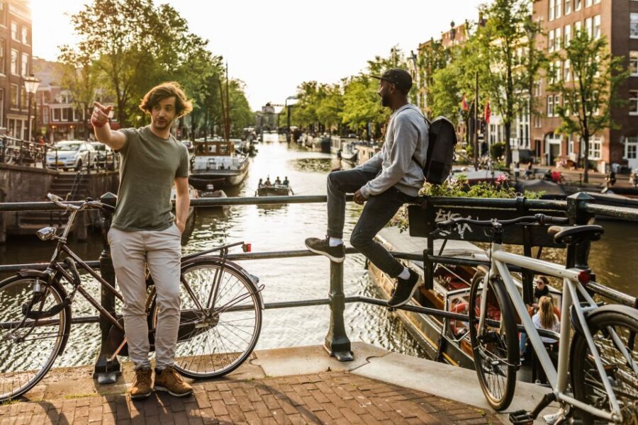 Amsterdam: Highlights & Hidden Gems Private Walking Tour - Old Amsterdam Cheese Store and Jordaan cafés: Where locals go for everyday flavor