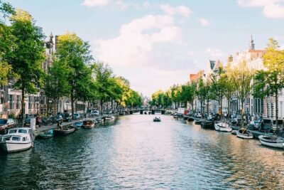 Amsterdam Highlights Walking Tour - Jodenbuurt Jewish Quarter Stories: Spinoza and Anne Frank