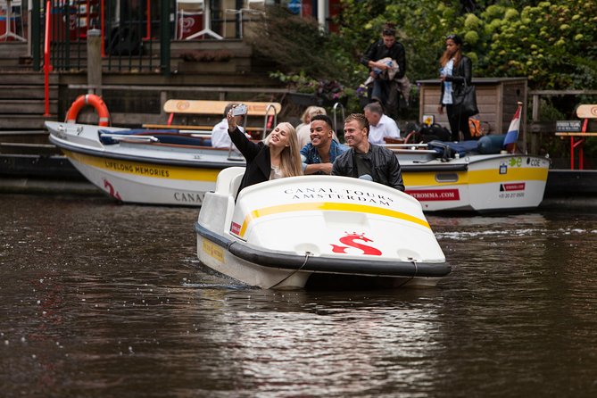 Amsterdam Independent Sightseeing by Pedal Boat - Price and Value: How $31.86 Per Group Really Works